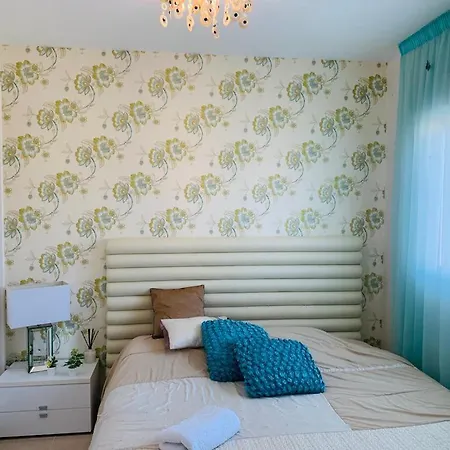 Bungalow En La Urbanizacion Montesol Villa