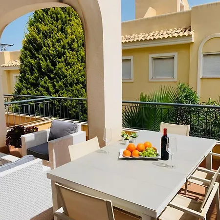 Bungalow En La Urbanizacion Montesol * Calpe