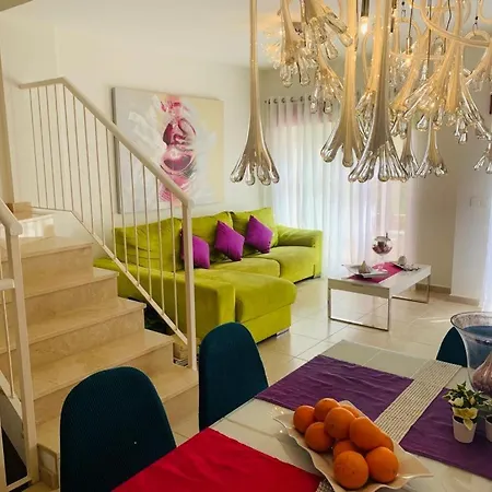 Bungalow En La Urbanizacion Montesol * Calpe